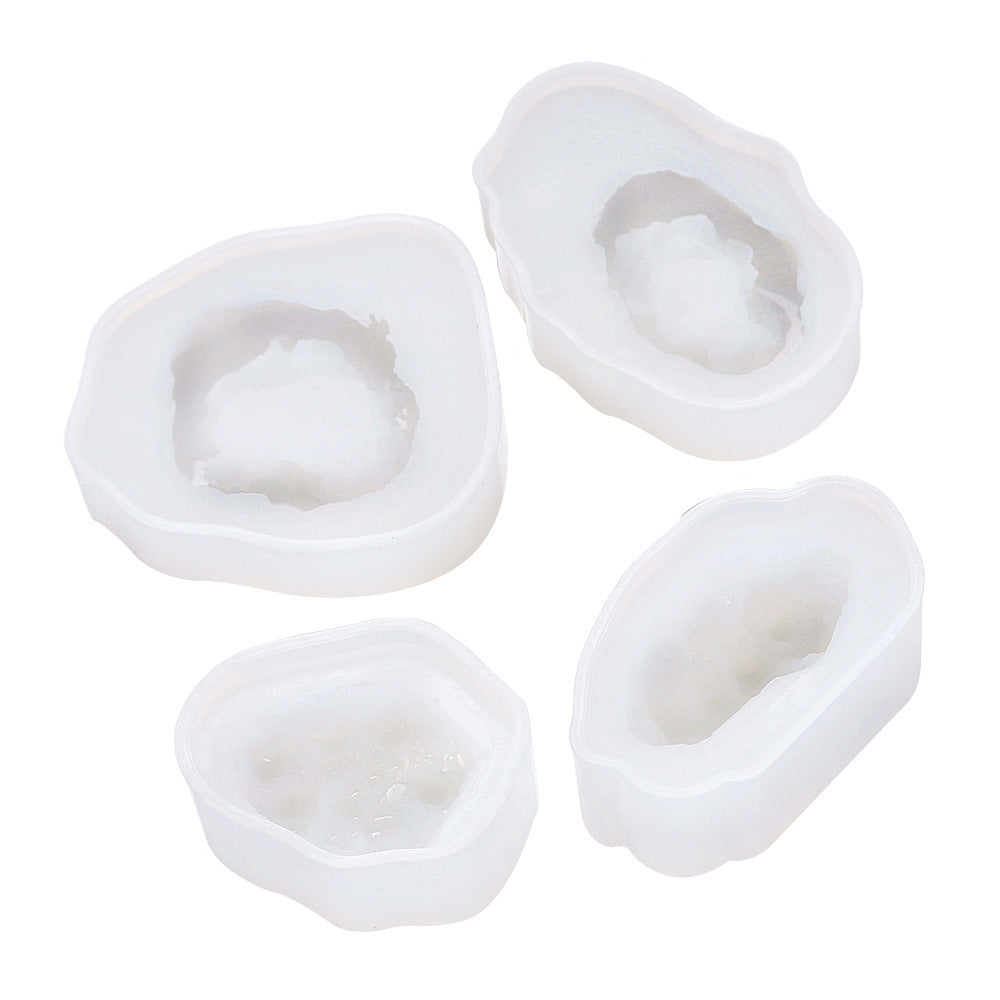 DIY Crystal Epoxy Jewelry Mould