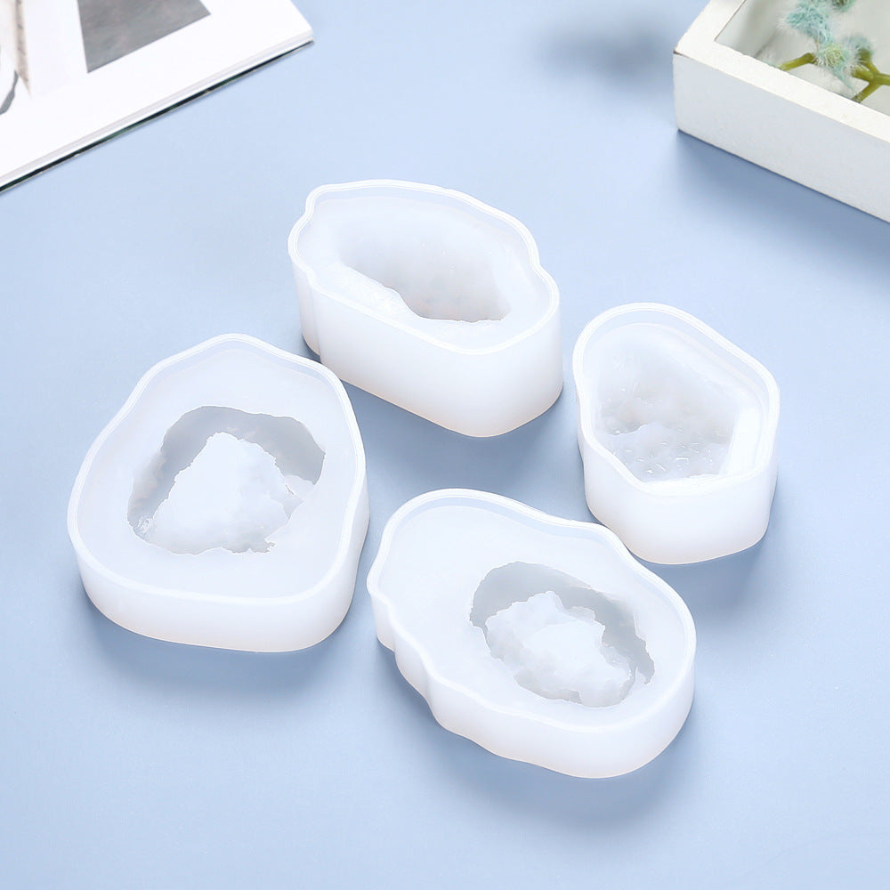 DIY Crystal Epoxy Jewelry Mould